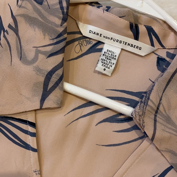 Diane Von Furstenburg Flutter Sleeve Faux Wrap - Picture 2 of 4